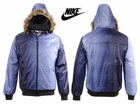 veste nike rose et noir